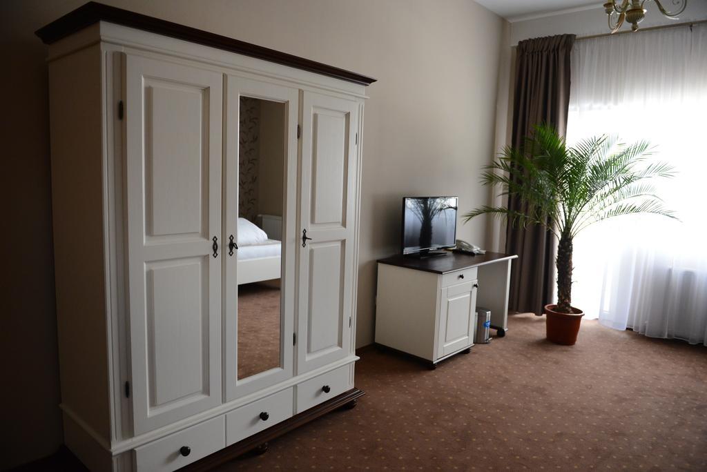 Hotel Europa Nagybánya Kültér fotó
