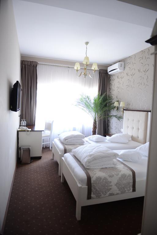 Hotel Europa Nagybánya Szoba fotó